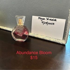 NWT SeneGence Abundance Lush Perfume
